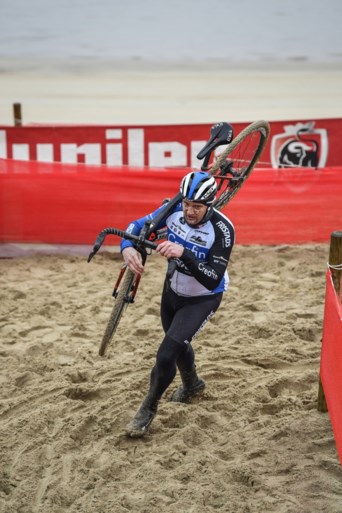 Eerste renners verkennen het parcours van het BK veldrijden: “Veel lastiger dan de Scheldecross”