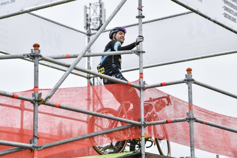 Eerste renners verkennen het parcours van het BK veldrijden: “Veel lastiger dan de Scheldecross”