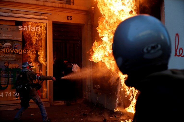 Opnieuw incidenten in Parijs tijdens betoging met 150.000 manifestanten