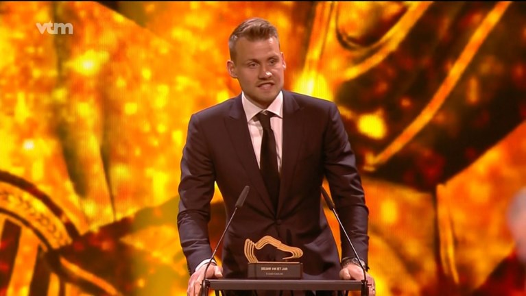 Hans Vanaken wint tweede Gouden Schoen op rij, Club Brugge kaapt ook prijzen weg van beste doelman en beste coach