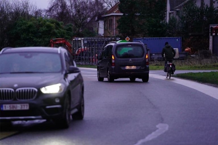 Gevaarlijke straat in Drongen wordt veiliger voor fietsers, over vier jaar