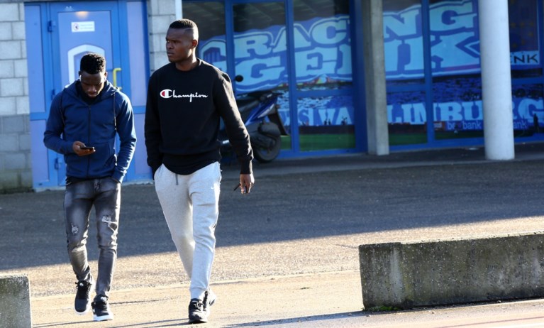 Ally Samatta op weg naar Aston Villa