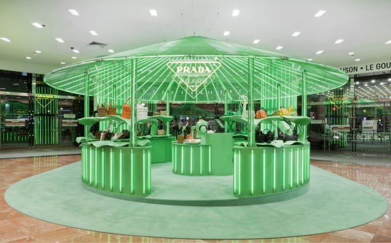 Nieuwe pop-upwinkel Prada slaat groen uit