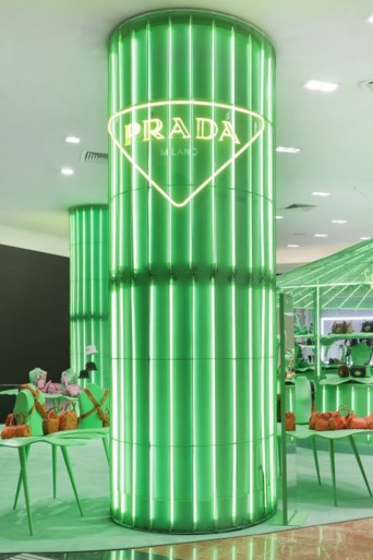 Nieuwe pop-upwinkel Prada slaat groen uit
