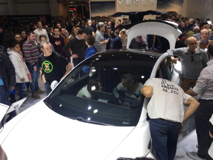 187 actievoerders Extinction Rebellion opgepakt op Autosalon