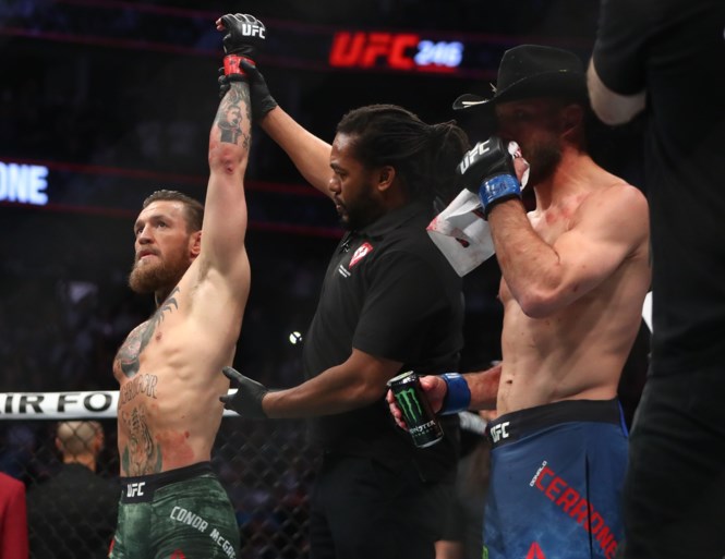 Van een comeback gesproken: Conor McGregor heeft amper 40 seconden nodig om tegenstander te verslaan