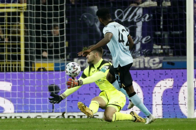 Anderlecht botst op Gouden Schoen Vanaken en verliest met 1-2 van Club Brugge in aangename topper