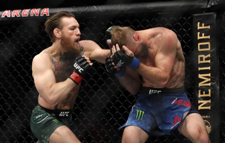 Van een comeback gesproken: Conor McGregor heeft amper 40 seconden nodig om tegenstander te verslaan