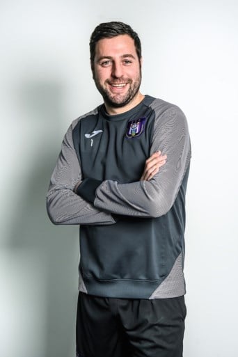 SJOTCAST. “Cliché-interviews zijn het hatelijkst. Doe mij dan maar Vormer.” Anderlecht-doelman Frank Boeckx is onze gast in aflevering 21!