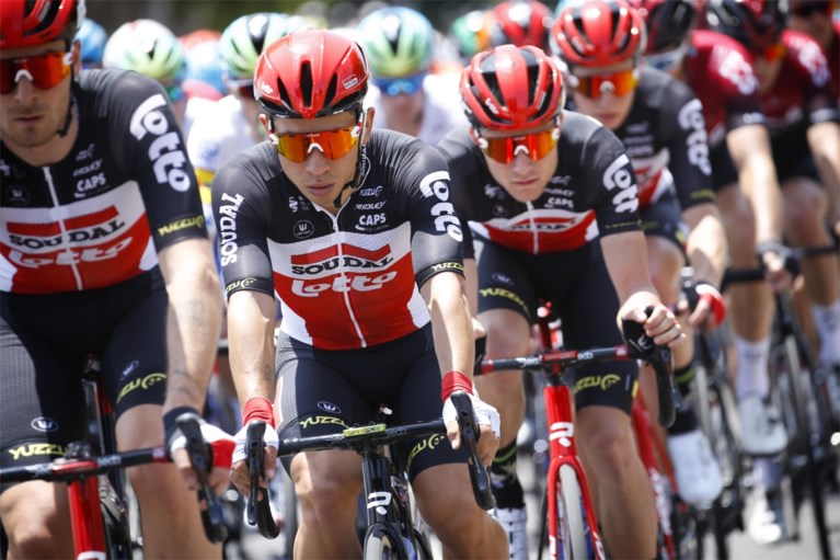 Eerste koers, eerste zege voor Deceuninck - Quick-Step: Sam Bennett sprint het snelste in Tour Down Under (voor Jasper Philipsen)