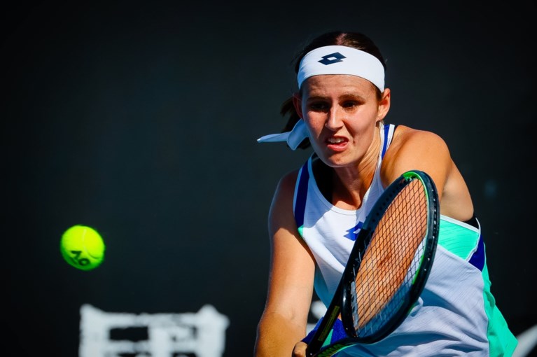 Elise Mertens makkelijk naar tweede ronde Australian Open, avontuur Greet Minnen zit erop