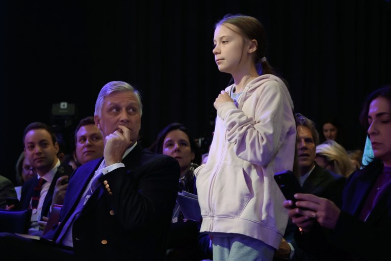 Trump geeft persconferentie in Davos: “Greta Thunberg moet zich niet op VS maar op andere landen concentreren”