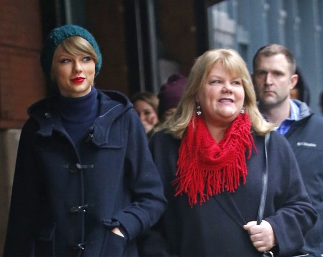Moeilijke periode voor Taylor Swift: moeder heeft hersentumor