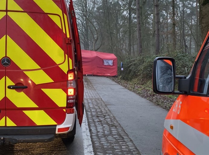 Fietser (57) overleden na aanrijding tijdens oversteken in Zandhoven