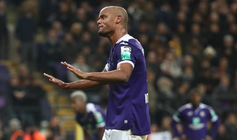REACTIES. Vincent Kompany: “We willen nu succes hebben, maar het is niet zo dat we morgen drie spelers kunnen kopen”