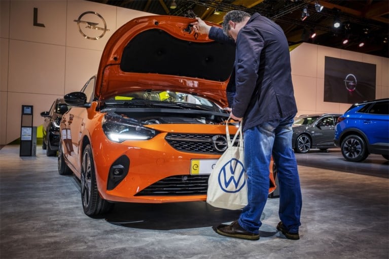 Nieuwe auto gekocht op het Autosalon? Dan moet je er misschien tot een jaar op wachten