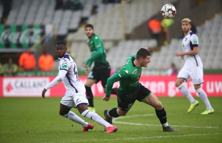 Slap Anderlecht pakt op een diefje de zege tegen rode lantaarn Cercle Brugge na onwaarschijnlijke slotfase