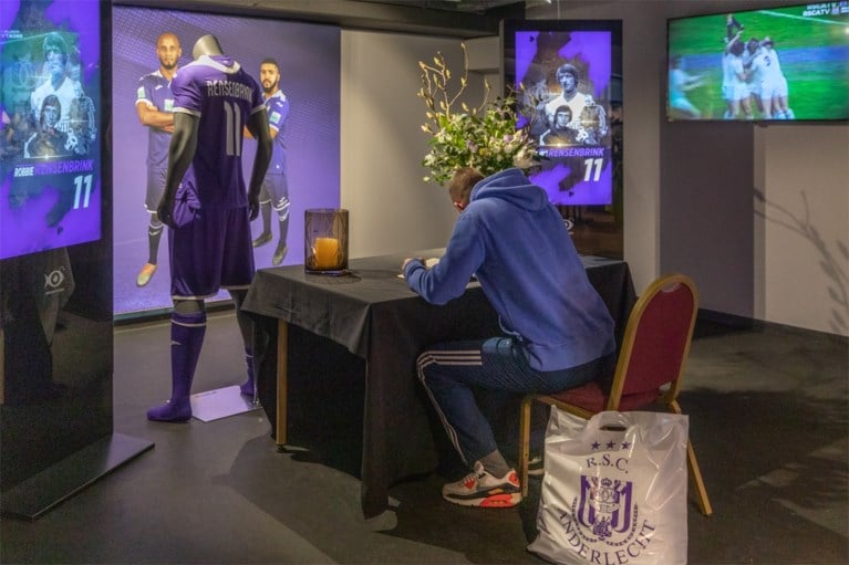 Anderlecht-iconen tekenen rouwregister Rensenbrink