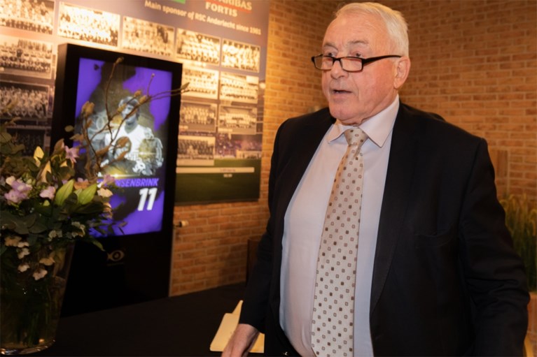 Anderlecht-iconen tekenen rouwregister Rensenbrink