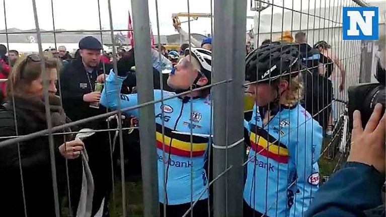 REACTIES. Laura Verdonschot neemt het na ontgoochelend WK op voor Sanne Cant: “Afgebroken alsof ze niets gepresteerd heeft”