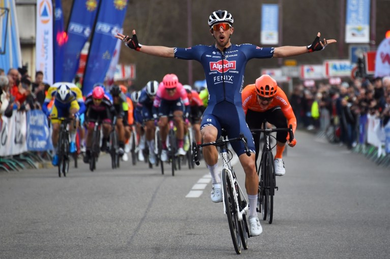 Dries De Bondt verrast de sprinters in derde rit van Ster van Bessèges en pakt vierde profzege