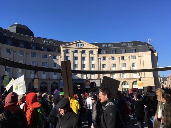 Klimaatspijbelaars hervatten hun acties in Brussel, maar grootouders grijpen de macht