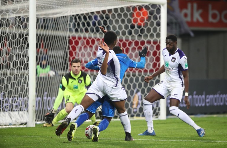 Anderlecht speelt beste uitmatch van het seizoen, maar pakt slechts een punt in Gent