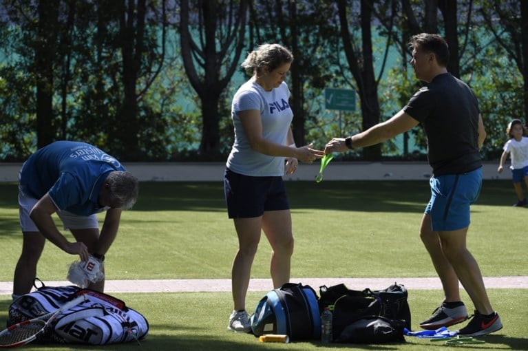 Kim Clijsters traint eerste keer in Dubai voor comeback