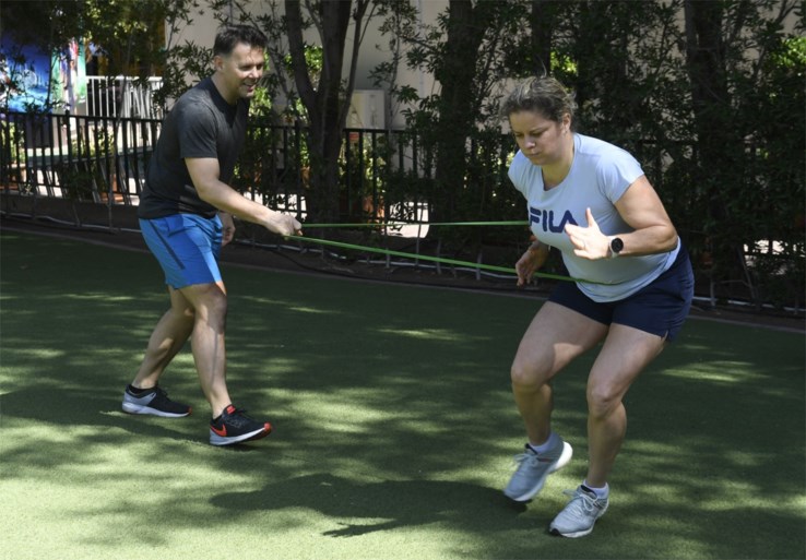 Kim Clijsters traint eerste keer in Dubai voor comeback