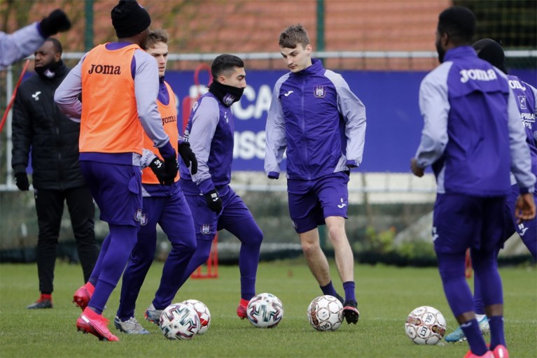 Anderlecht verwelkomt Yari Verschaeren en Pieter Gerkens terug op het trainingsveld