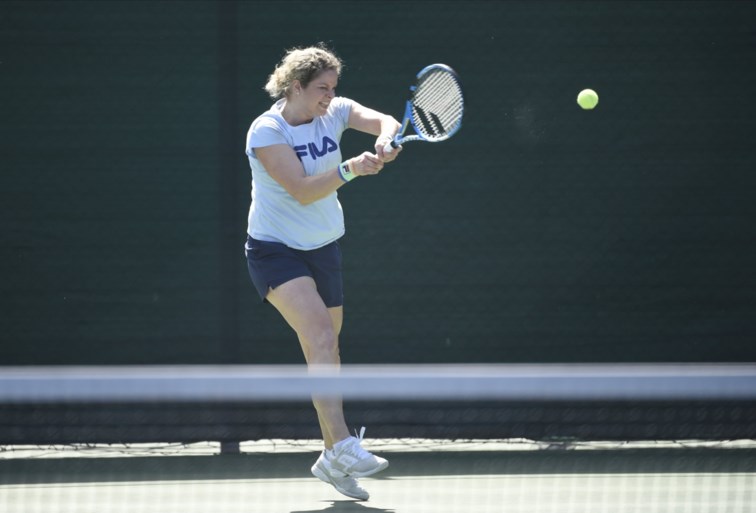 Kim Clijsters traint eerste keer in Dubai voor comeback
