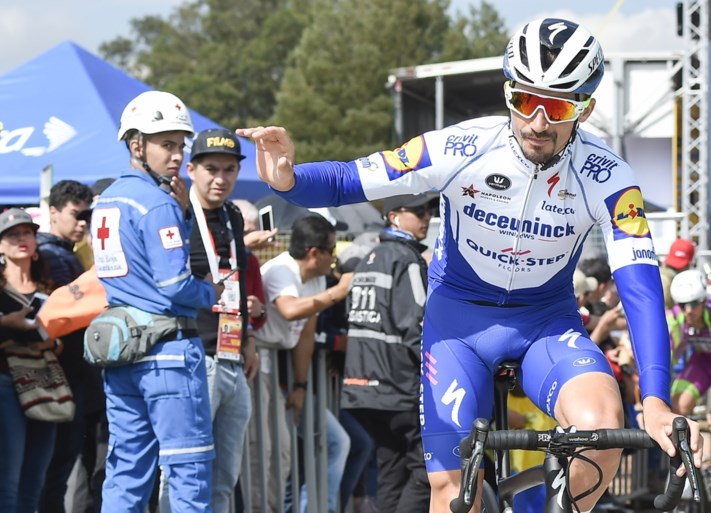 Julian Alaphilippe Is Smoorverliefd Maar Het Moet Allemaal Het Nieuwsblad Mobile