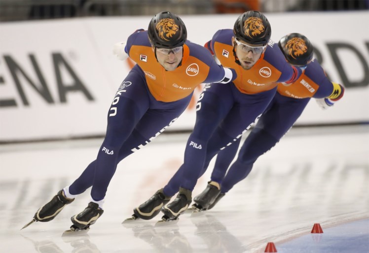 Wereldrecords sneuvelen bij de vleet op WK schaatsen, twee wereldtitels voor Nederland
