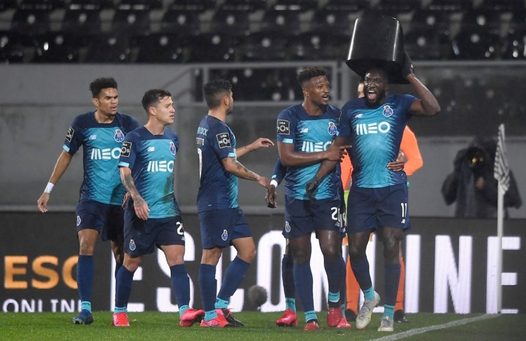 Porto-spits Marega stapt veld af vanwege racisme en onbegrip van ref, zelfs ploegmaats kunnen hem niet bedaren