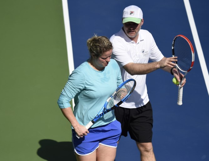 Haar collega-tennissters zijn blij met de terugkeer van Kim Clijsters, Simona Halep is onder de indruk: “Haar niveau was echt goed”