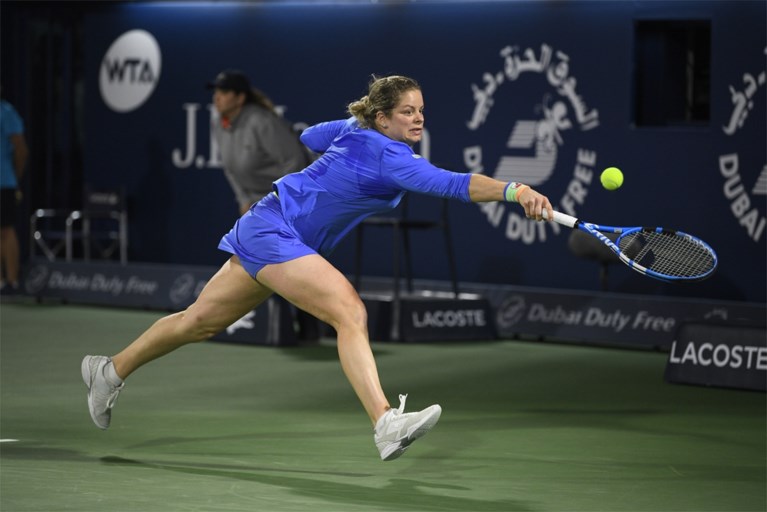 Alsof ze nooit is weggeweest: Kim Clijsters dwingt Muguruza tot het uiterste, maar sneuvelt toch bij comeback