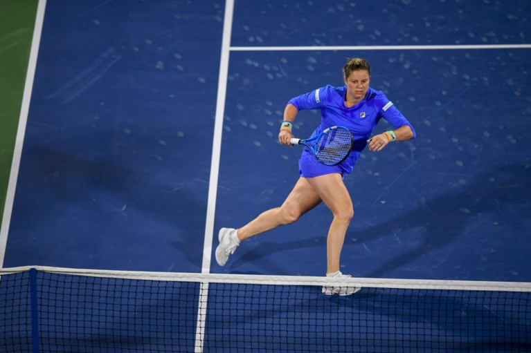 Alsof ze nooit is weggeweest: Kim Clijsters dwingt Muguruza tot het uiterste, maar sneuvelt toch bij comeback