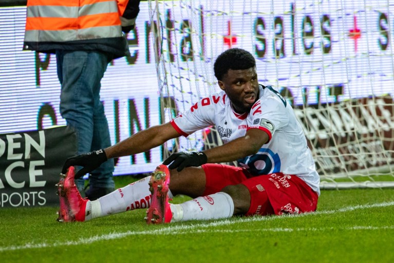 Genk zet stap richting Play-off 1 na moeizame overwinning op het veld van Kortrijk