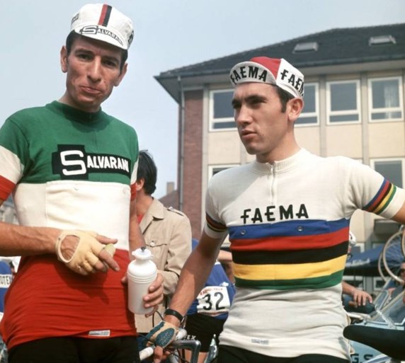 Eddy Merckx draait er niet langer om heen: “Remco Evenepoel kan drie weken in de Giro aan, ik zie geen probleem’’