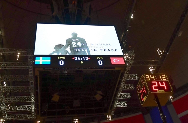 LA eert Kobe Bryant en dochter Gianna in pakkende ceremonie: mooie woorden van Michael Jordan, emotionele speech van weduwe Vanessa
