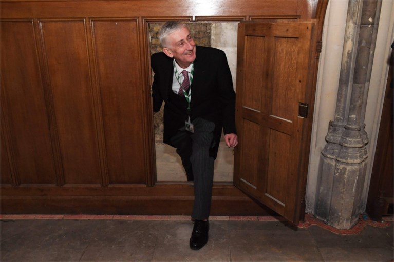 Eeuwenoude geheime kamer ontdekt in Brits parlement