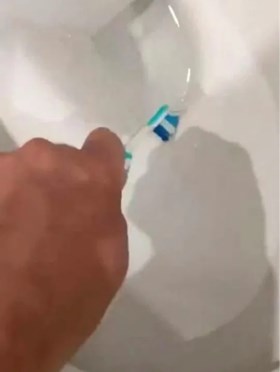 Deelnemer buitenlandse ‘Blind getrouwd’ neemt op érg gore manier wraak voor bedrog van kersverse bruid