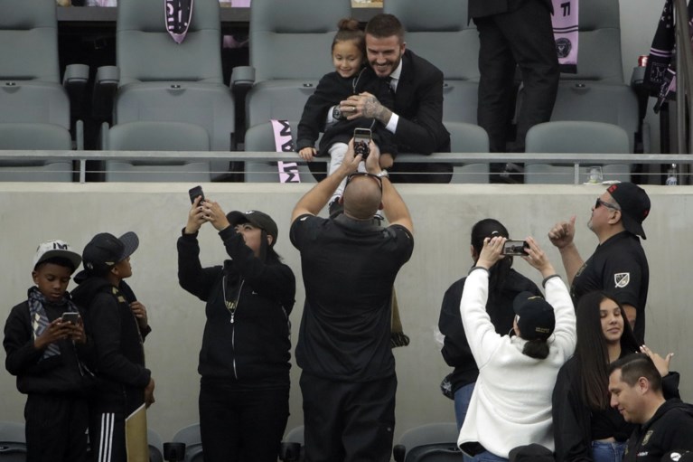 David Beckham steelt de show, maar ziet nieuwe MLS-ploeg verliezen door ‘Degryse-goal’ (en ook Pozuelo scoorde)