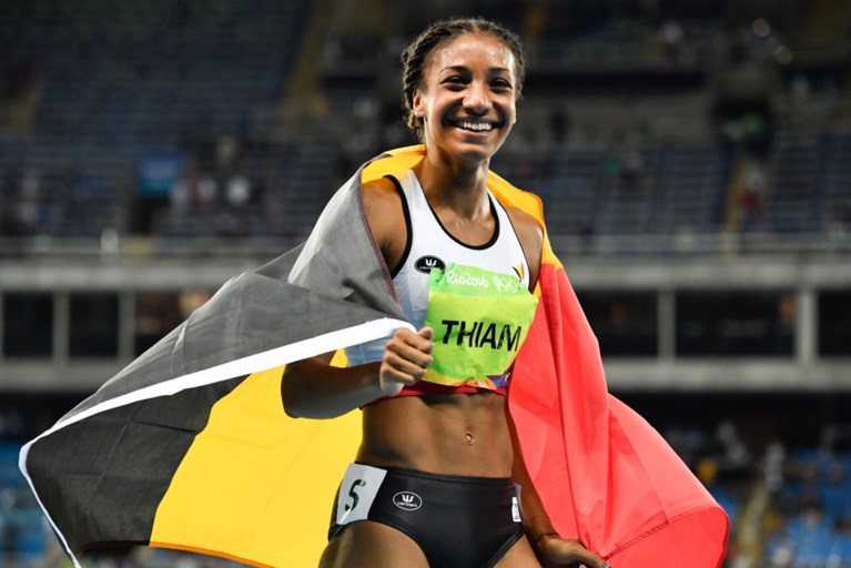 Nafi Thiam knutselt gymzaal in elkaar in haar garage: “Ik trek mijn plan met de Spelen in het achterhoofd”