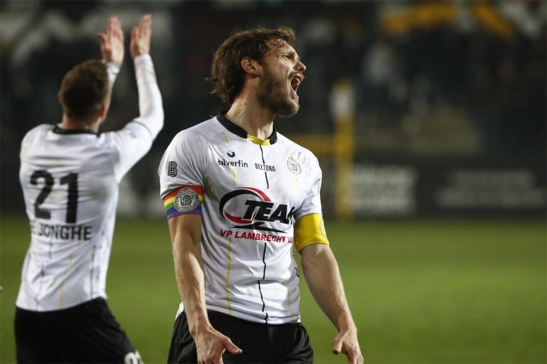 Spelers en personeel technisch werkloos, einde stilaan nabij voor Lokeren? “Wij lijken af te stevenen op een faillissement”