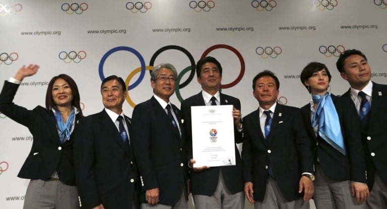 Hoe het coronavirus het IOC dwong Olympische Spelen uit te stellen: chronologie van lastige maar logische beslissing