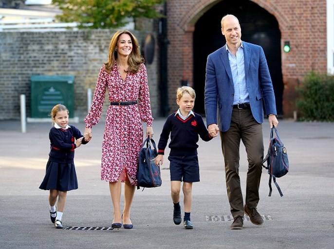 ROYALS. Zo kwam de ‘perfecte’ foto van Harry en Meghan tot stand en krijgt Beatrice huwelijk met amper drie gasten?