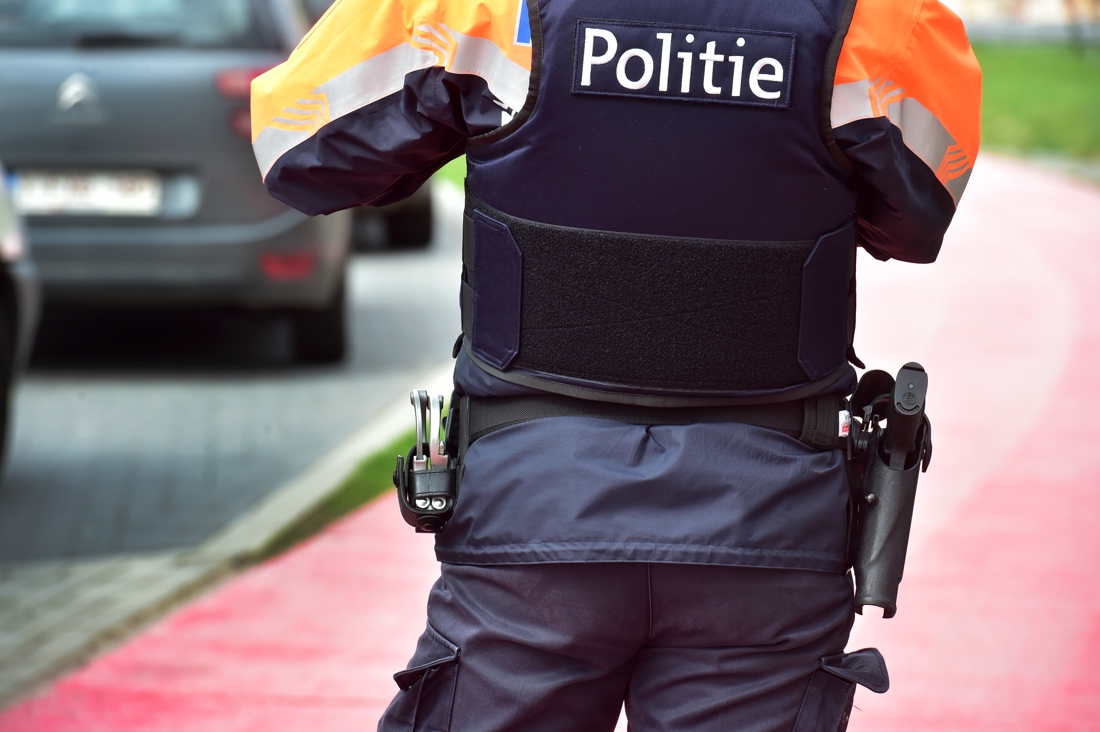 Twee incidenten met agenten die bespuwd en in gezicht gehoest worden: “Dat gedrag is totaal onaanvaardbaar”