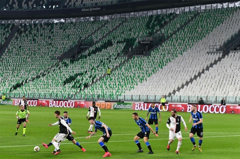 Italiaanse bondsvoorzitter wil niet wijken: “Zo lang het mogelijk is, verzet ik mij tegen stopzetten van de Serie A”