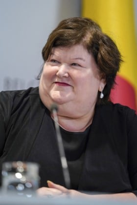 Bestelling van vijf miljoen FFP2-mondmaskers geannuleerd, Maggie De Block reageert